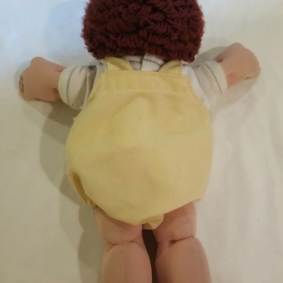 Vintage Cabbage Patch Kids Boy Doll .1985 DARK Brown YARD Hair WITH YELLOW - Picture 8 of 11
